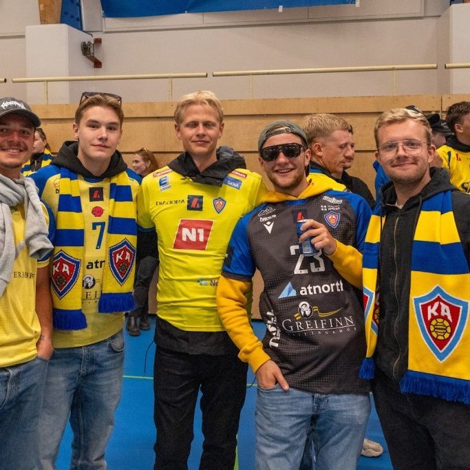 Besta deildin, KA-Þór 0:0, fyrsti leikur á nýjum gervigrasvelli KA. Mynd: Ármann Hinrik