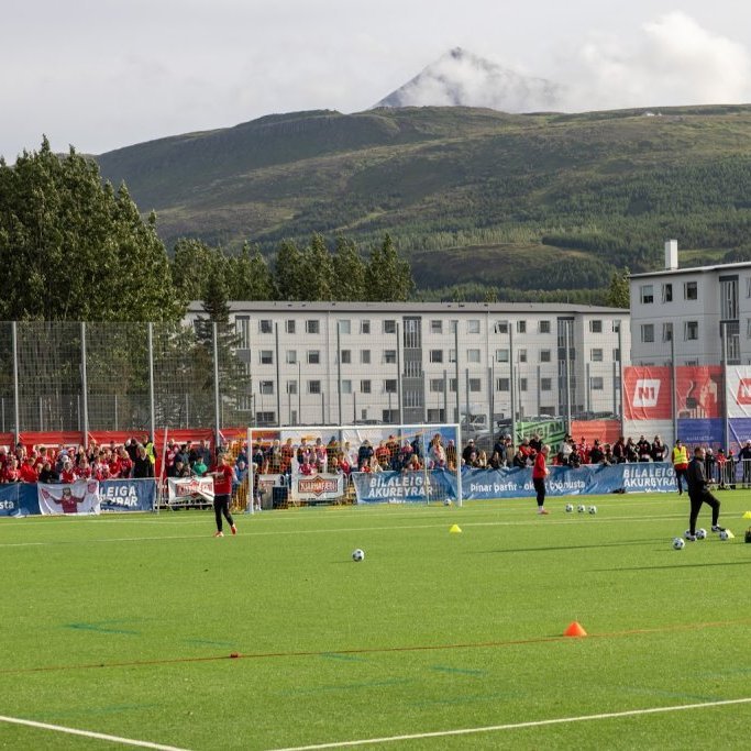 Besta deildin, KA-Þór 0:0, fyrsti leikur á nýjum gervigrasvelli KA. Mynd: Ármann Hinrik