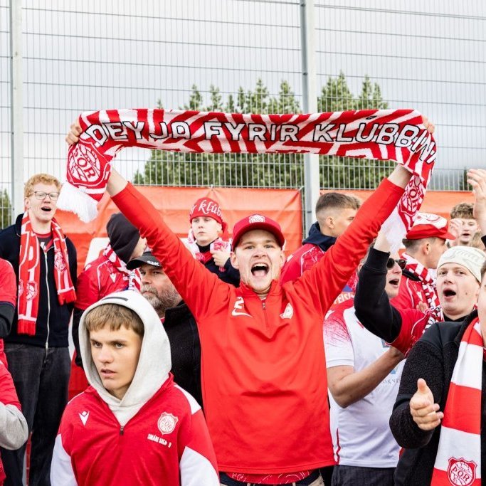 Besta deildin, KA-Þór 0:0, fyrsti leikur á nýjum gervigrasvelli KA. Mynd: Ármann Hinrik