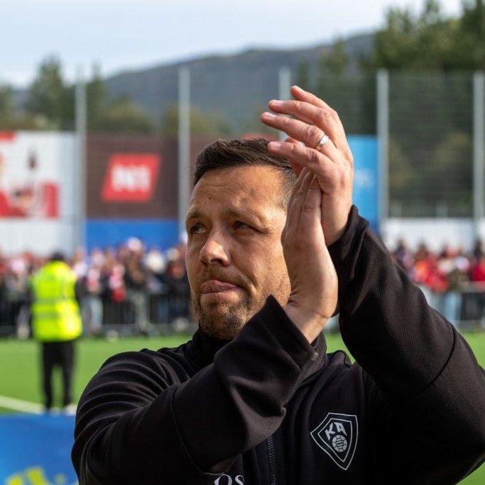 Besta deildin, KA-Þór 0:0, fyrsti leikur á nýjum gervigrasvelli KA. Mynd: Ármann Hinrik