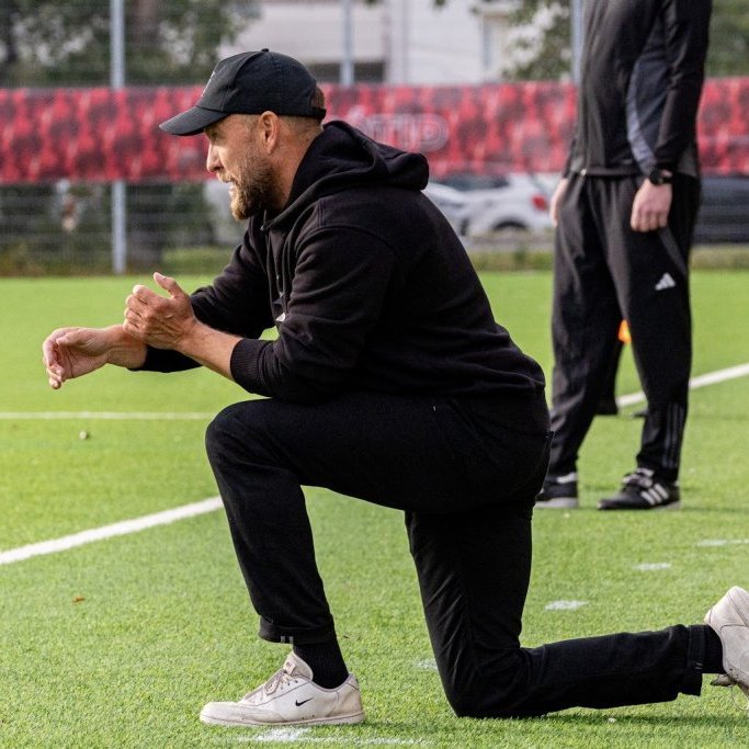 Besta deildin, KA-Þór 0:0, fyrsti leikur á nýjum gervigrasvelli KA. Mynd: Ármann Hinrik