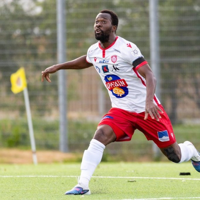Besta deildin, KA-Þór 0:0, fyrsti leikur á nýjum gervigrasvelli KA. Mynd: Ármann Hinrik