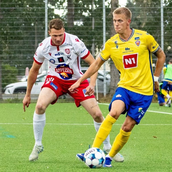 Besta deildin, KA-Þór 0:0, fyrsti leikur á nýjum gervigrasvelli KA. Mynd: Ármann Hinrik
