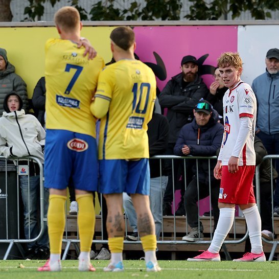 Besta deildin, KA-Þór 0:0, fyrsti leikur á nýjum gervigrasvelli KA. Mynd: Skapti Hallgrímsson