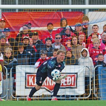 Besta deildin, KA-Þór 0:0, fyrsti leikur á nýjum gervigrasvelli KA. Mynd: Skapti Hallgrímsson