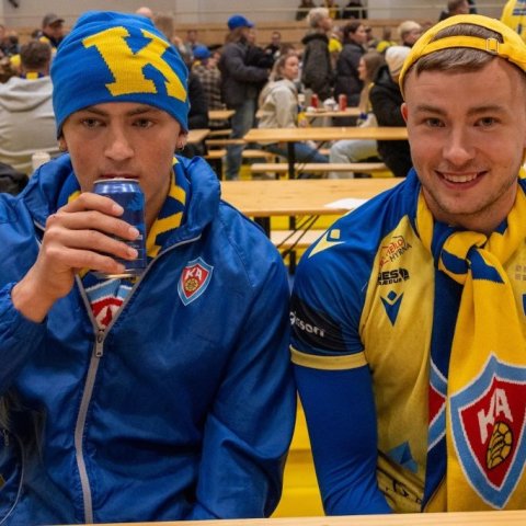 Besta deildin, KA-Þór 0:0, fyrsti leikur á nýjum gervigrasvelli KA. Mynd: Ármann Hinrik