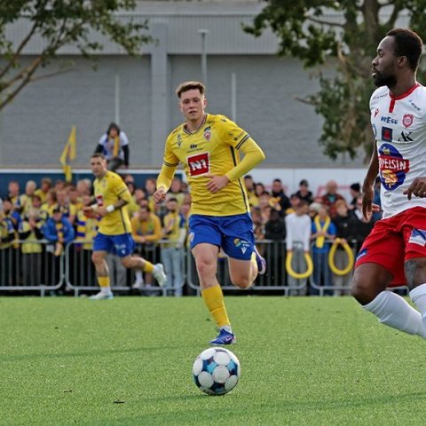Besta deildin, KA-Þór 0:0, fyrsti leikur á nýjum gervigrasvelli KA. Mynd: Skapti Hallgrímsson