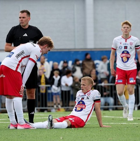 Besta deildin, KA-Þór 0:0, fyrsti leikur á nýjum gervigrasvelli KA. Mynd: Skapti Hallgrímsson