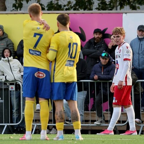 Besta deildin, KA-Þór 0:0, fyrsti leikur á nýjum gervigrasvelli KA. Mynd: Skapti Hallgrímsson