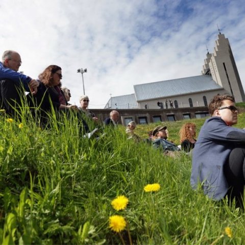 Flóra menningarhús opnað á Sigurhæðum