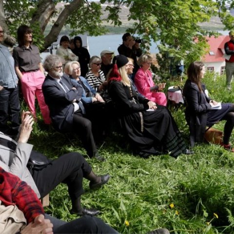 Flóra menningarhús opnað á Sigurhæðum