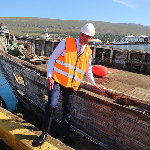 Forsetahjónin heimsóttu Slippinn þar sem þau skoðuðu fyrirtækið og hlýddu því næst á kynningu á starfsemi sjö fyrirtækja í bænum í húsakynnum Slippsins. Ljósmynd: Þorgeir Baldursson