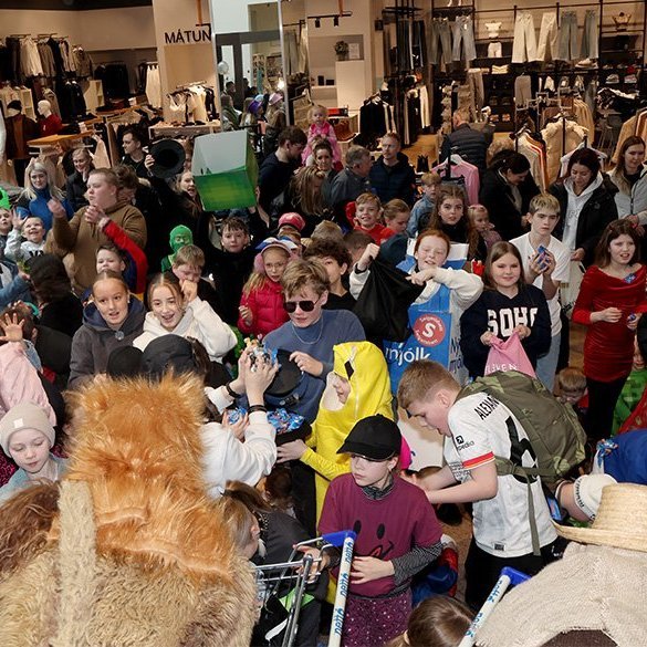 Öskudagur 2025 - Mynd: Skapti Hallgrímsson