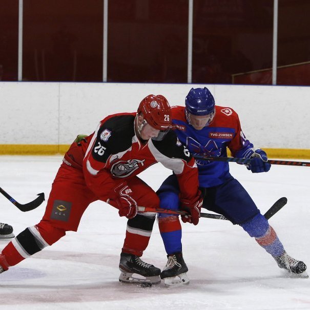 19. mars 2021 - SA Víkingar vinna Skautafélag Reykjavíkur 8:3 í Skautahöllinni á Akureyri og tryggja sér þar með deildarmeistaratitilinn þrátt fyrir að eiga þrjá leiki eftir. SA hefur unnið átta af níu leikjum vetrarins. Ljósmynd: Skapti Hallgrímsson.