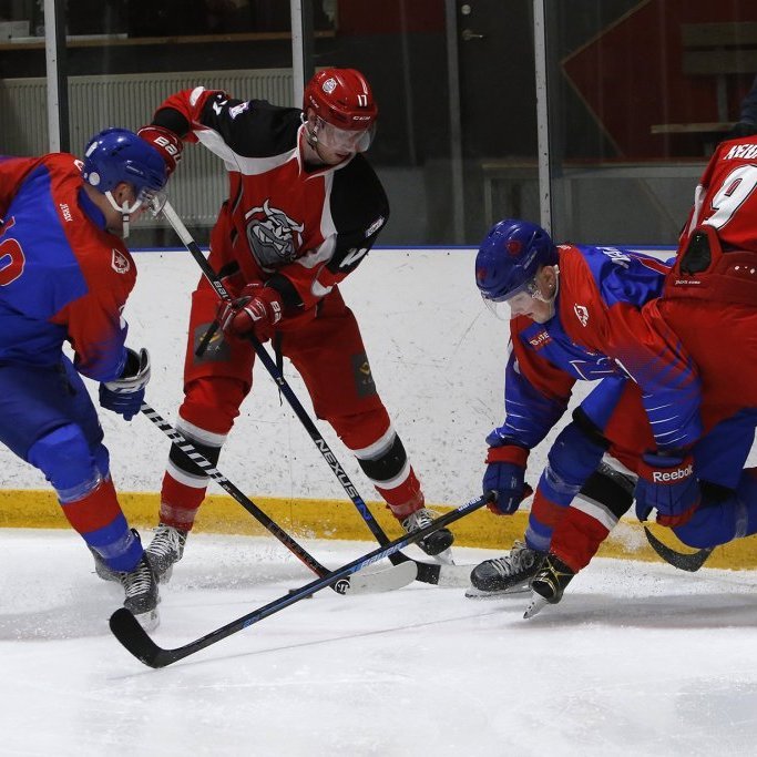 19. mars 2021 - SA Víkingar vinna Skautafélag Reykjavíkur 8:3 í Skautahöllinni á Akureyri og tryggja sér þar með deildarmeistaratitilinn þrátt fyrir að eiga þrjá leiki eftir. SA hefur unnið átta af níu leikjum vetrarins. Ljósmynd: Skapti Hallgrímsson.