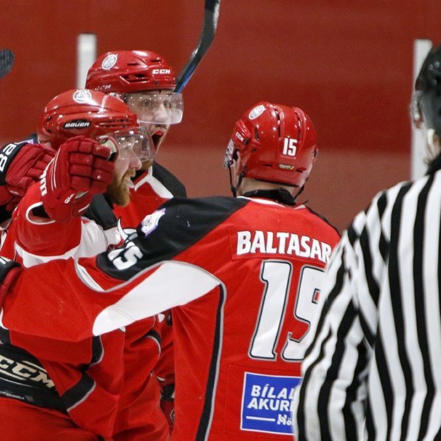 SA Víkingar Íslandsmeistarar í íshokkí 2025. Þetta er 24. Íslandsmeistaratitill Skautafélags Akureyrar í karlaflokki. Mynd: Rakel Hinriksdóttir