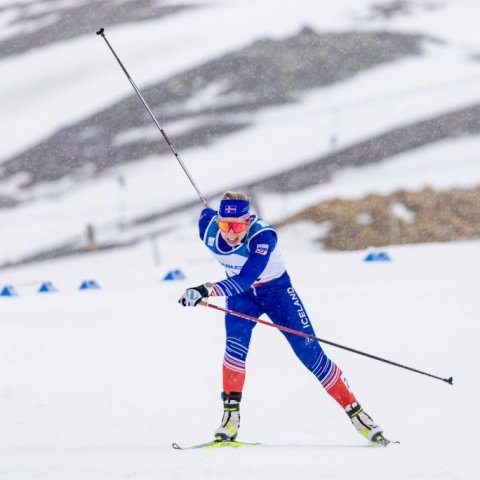 Kristrún Guðnadóttir í 15 km göngu – Ljósmynd: Ármann Hinrik ©