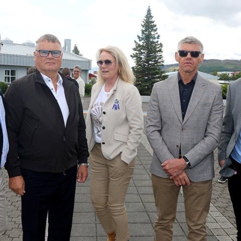Að lokinni sjómannadagsguðþjónustu í Glerárkirkju. Birkir Hreinsson, Þorsteinn Vilhelmsson, Svala Jónsdóttir, Magnús Sævarsson og Hreinn Birkisson. Mynd: Þorgeir Baldursson