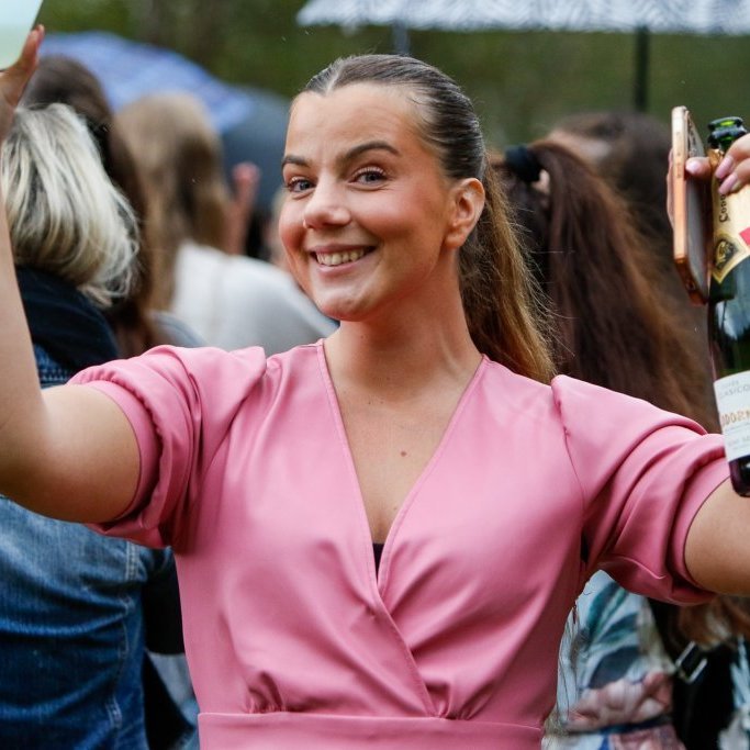 Sumarkjóla- og freyðivínshlaupið 2025. Ljósmyndari: Rakel Hinriksdóttir