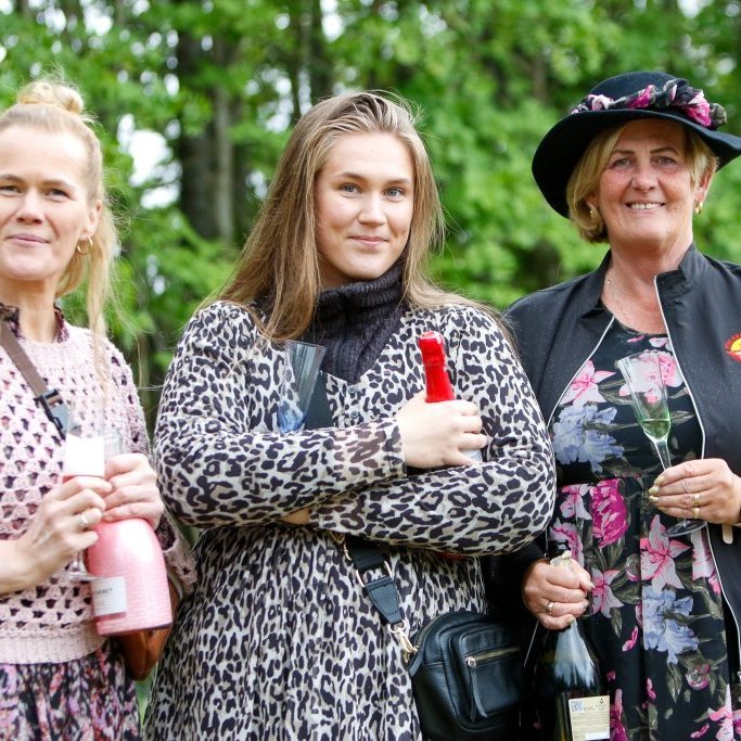 Sumarkjóla- og freyðivínshlaupið 2025. Ljósmyndari: Rakel Hinriksdóttir