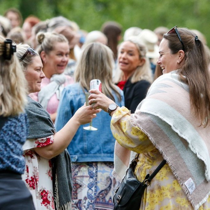 Sumarkjóla- og freyðivínshlaupið 2025. Ljósmyndari: Rakel Hinriksdóttir