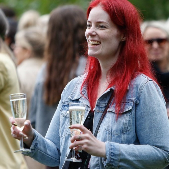 Sumarkjóla- og freyðivínshlaupið 2025. Ljósmyndari: Rakel Hinriksdóttir