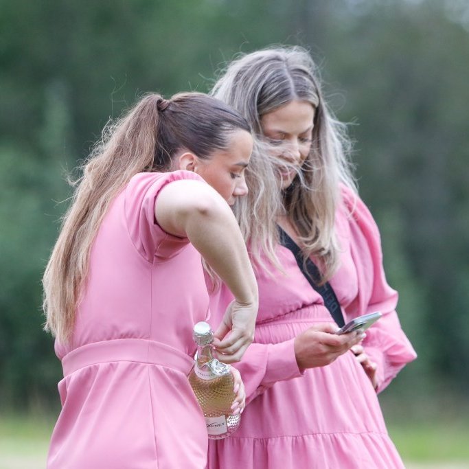 Sumarkjóla- og freyðivínshlaupið 2025. Ljósmyndari: Rakel Hinriksdóttir