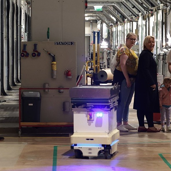 Fjölskyldudagur starfsfólks í verksmiðju TDK í Krossanesi. Mynd: Skapti Hallgrímsson