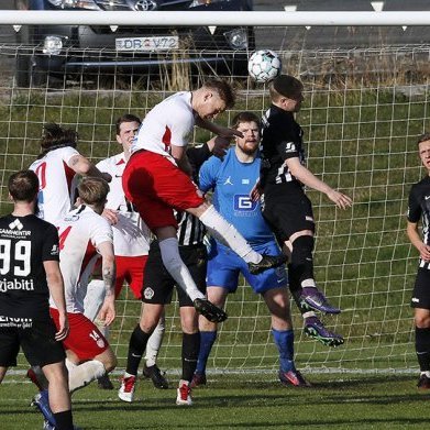 Magni - Þór 3:4 í 20. umferð Lengjudeildarinnar, 4. október 2020. Loftur Páll Eiríksson skorar með skalla eftir horn. Ljósmynd: Skapti Hallgrímsson