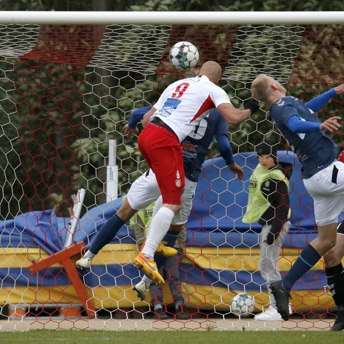 Þór - ÍBV 1:1 í 6. umferð Lengjudeildarinnar, 18. júlí 2020. Jóhann Helgi Hannesson skallar framhjá markinu. Ljósmynd: Skapti Hallgrímsson