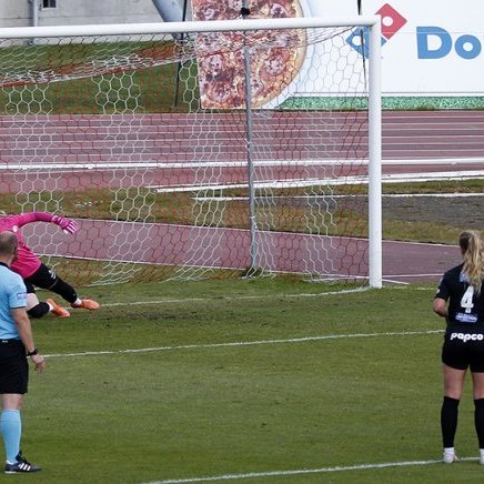 Þór/KA - Breiðablik 0:7 í 14. umferð Pepsi Max deildarinnar, 13. september 2020. Agla María Albertsdóttir skorar úr víti. Ljósmynd: Skapti Hallgrímsson.