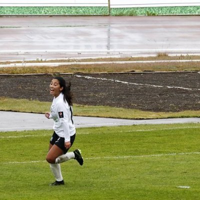 Þór/KA - FH 0:1 í 6. umferð Pepsi Max deildarinnar, 14. júlí 2020. Madison Santana Gonzalez og Andrea Mist Pálsdóttir, fyrrverandi leikmaður Þórs/KA,  fagnar eina markinu. Ljósmynd: Skapti Hallgrímsson.