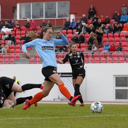 Þór/KA - KR 2:1 í 8. umferð Pepsi Max deildarinnar, 28. júlí 2020. Katrín Ásbjörnsdóttir, miðherji KR, í dauðafæri en Harpa Jóhannsdóttir varði glæsilega. Ljósmynd: Skapti Hallgrímsson.