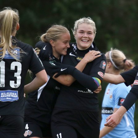 Þór/KA - KR 2:1 í 8. umferð Pepsi Max deildarinnar, 28. júlí 2020. Sigurmarki Þórs/KA fagnað. Hulda Ósk, Jakobína Hjörvarsdóttir (13), Berglind Baldursdóttir, Arna Sif Ásgrímsdóttir og Heiða Ragney Viðarsdóttir. Ljósmynd: Skapti Hallgrímsson.