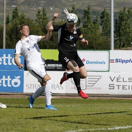 Þór/KA - ÍBV 4:0 í 2. umferð Pepsi Max deildarinnar, 20. júní 2020. Arna Sif Ásgrímsdóttir skorar með skalla af miklu harðfylgi. Ljósmynd: Skapti Hallgrímsson.