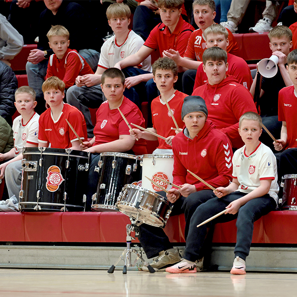 Þór - HK2 37:29 í lokaumferð Grill66 deildarinnar, næst efstu deildar Íslandsmótsins í handbolta. Þór sigrar þar með í deildinni og tryggir sér á ný sæti í efstu deild, Olísdeildinni. Mynd: Skapti Hallgrímsson
