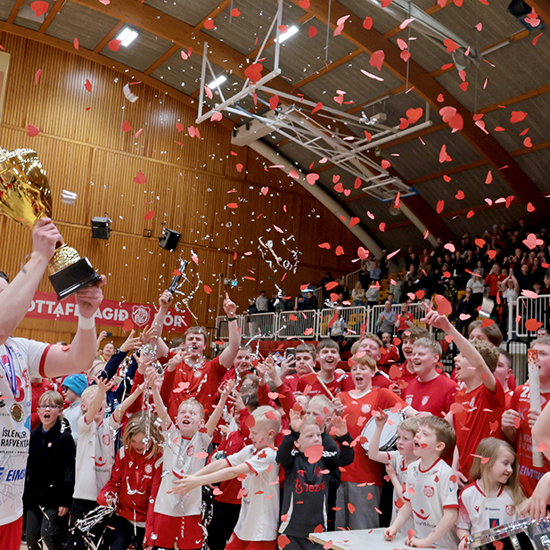 Þór - HK2 37:29 í lokaumferð Grill66 deildarinnar, næst efstu deildar Íslandsmótsins í handbolta. Þór sigrar þar með í deildinni og tryggir sér á ný sæti í efstu deild, Olísdeildinni. Mynd: Skapti Hallgrímsson