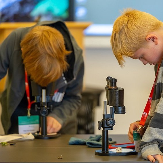 Vísindaskóli unga fólksins 2024. Mynd: Axel Darri Þórhallsson fyrir Vísindaskólann.