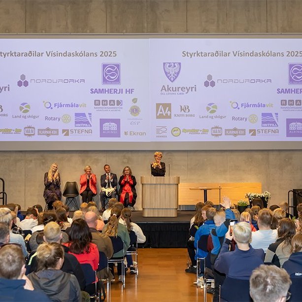 Útskriftarhátíð Vísindaskóla unga fólksins 2025 - Mynd: Axel Þórhallsson
