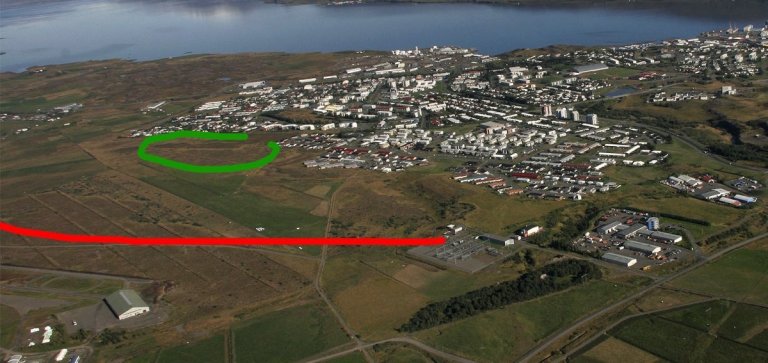 Móahverfið nýja verður þar sem græni hringurinn er dreginn. Rauða línan sýnir um það bil hvernig Blö…
