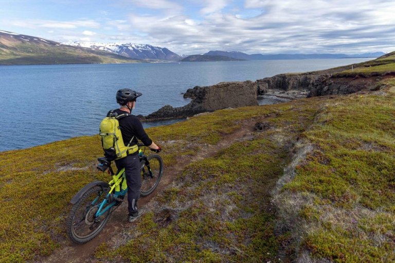 Rauða leiðin í Hrísey. Mynd af vef Akureyrarbæjar.