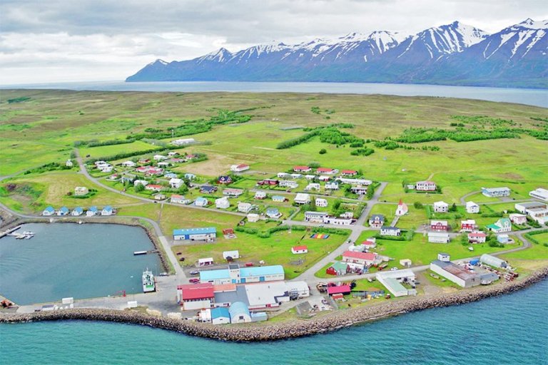 Sameinast í friðarstund í Hrísey á morgun