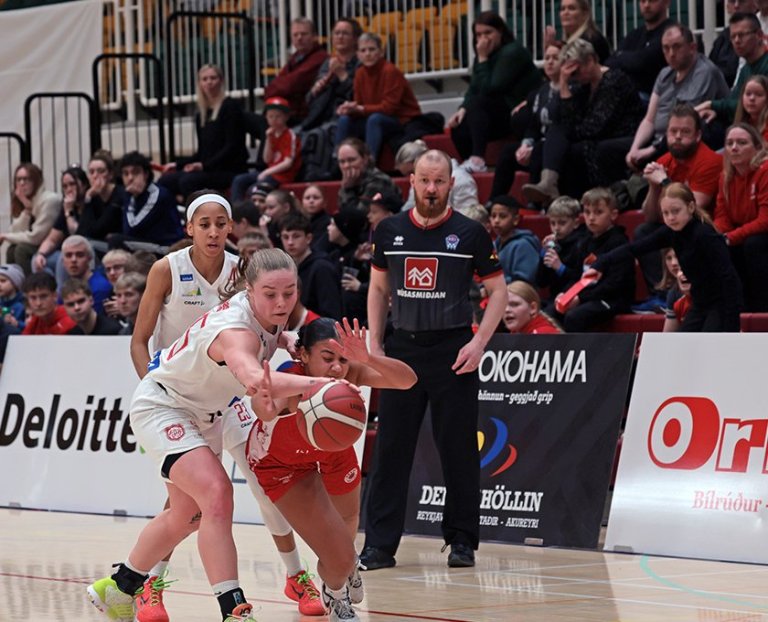 Maddie Sutton var öflug í naumu tapi Þórs í fjórða leik einvígisins við Val í átta liða úrslitum Ísl…